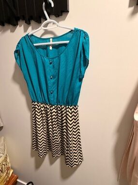 Millibon Teal Scoop Neck Shell